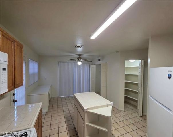 6561 Avon Court, Las Vegas, NV 89108
