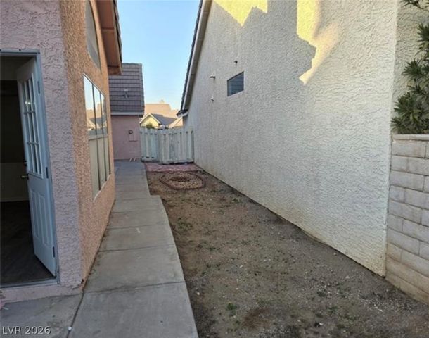 6561 Avon Court, Las Vegas, NV 89108