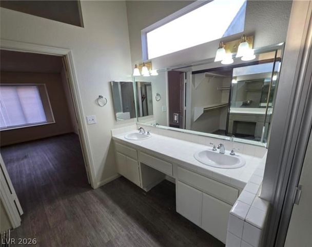 6561 Avon Court, Las Vegas, NV 89108