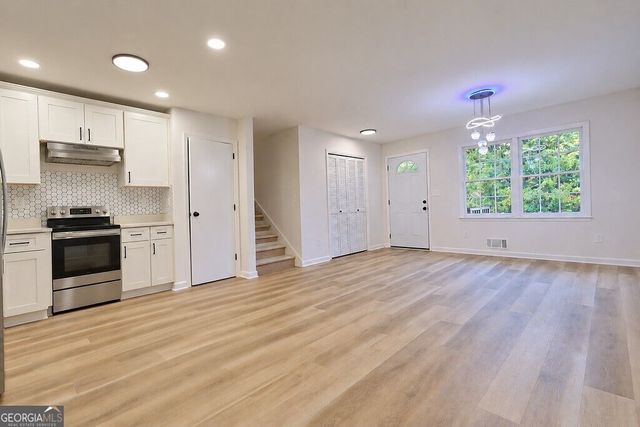 3401 San Antonio Drive, Snellville, GA 30039