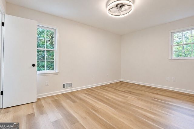3401 San Antonio Drive, Snellville, GA 30039