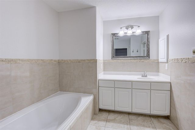 3118 Clipper Winds Way, Houston, TX 77084