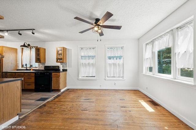 208 Ardmore Avenue, La Porte, IN 46350