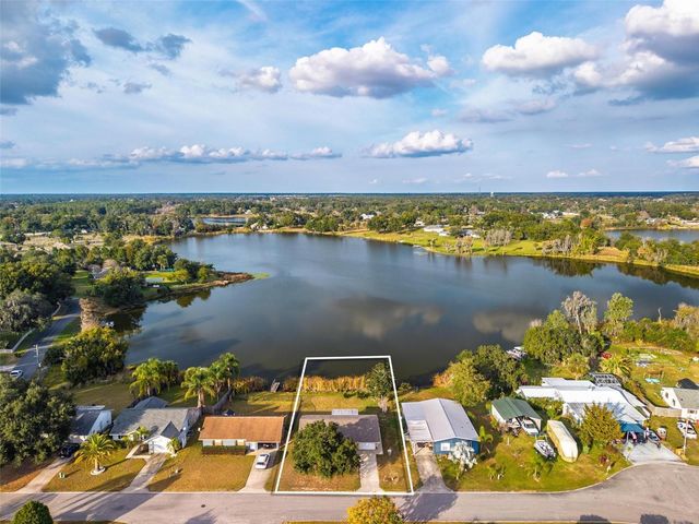 51 CAYMAN CIRCLE, Umatilla, FL 32784