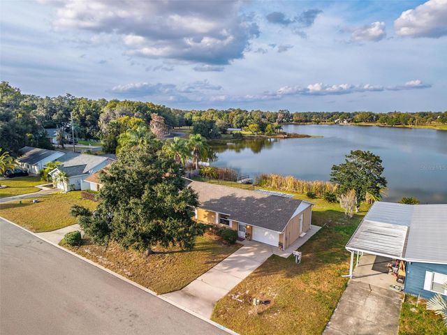 51 CAYMAN CIRCLE, Umatilla, FL 32784