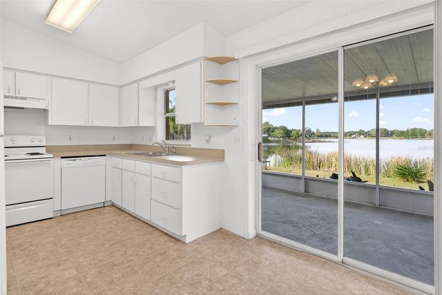 51 CAYMAN CIRCLE, Umatilla, FL 32784