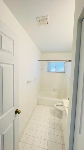 7634 NW 99th Way NW, Tamarac, FL 33321