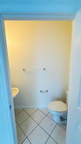 7634 NW 99th Way NW, Tamarac, FL 33321