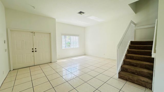 7634 NW 99th Way NW, Tamarac, FL 33321