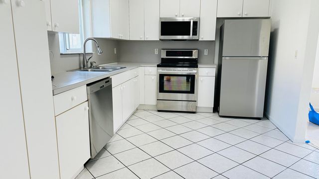 7634 NW 99th Way NW, Tamarac, FL 33321