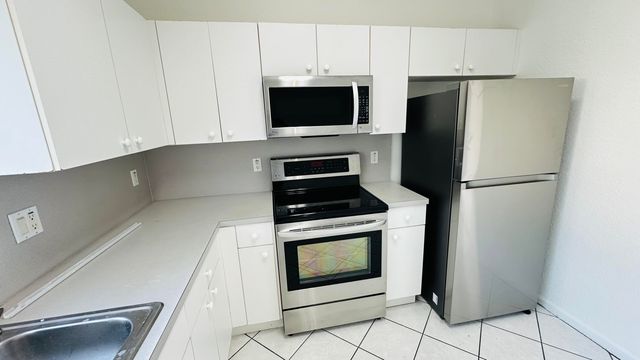 7634 NW 99th Way NW, Tamarac, FL 33321