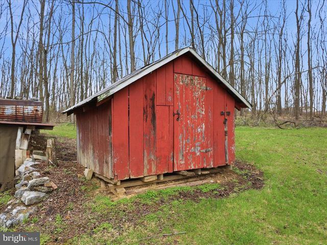 1376 NOLTS ROAD, Chambersburg, PA 17202