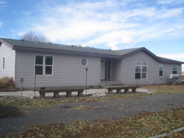 20954 S Poe Valley Road, Klamath Falls, OR 97603