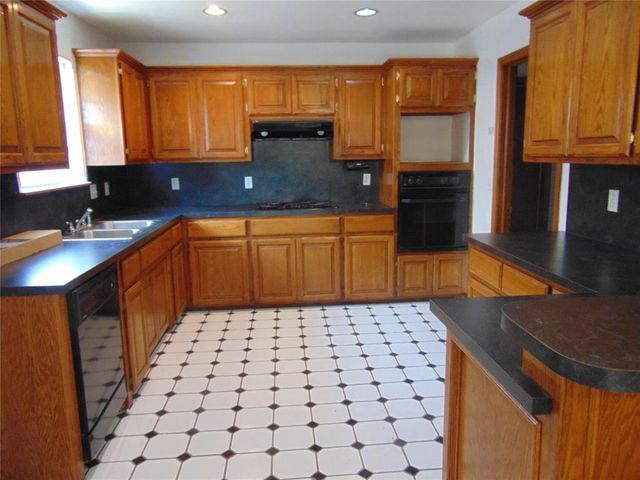 9108 Dena Lane, Oklahoma City, OK 73132