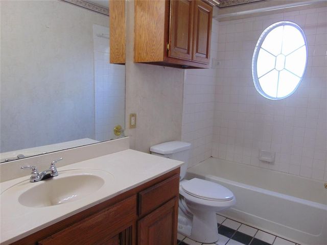 9108 Dena Lane, Oklahoma City, OK 73132