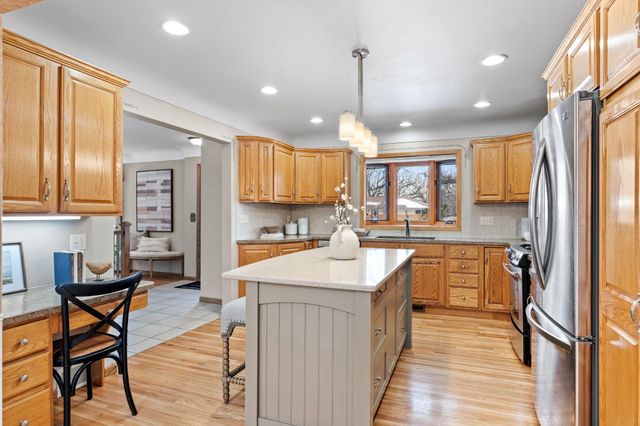 10035 Mound Spring Terrace, Bloomington, MN 55420