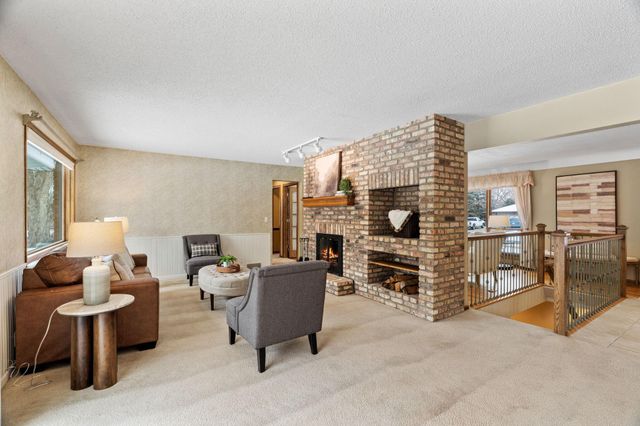 10035 Mound Spring Terrace, Bloomington, MN 55420