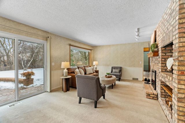 10035 Mound Spring Terrace, Bloomington, MN 55420