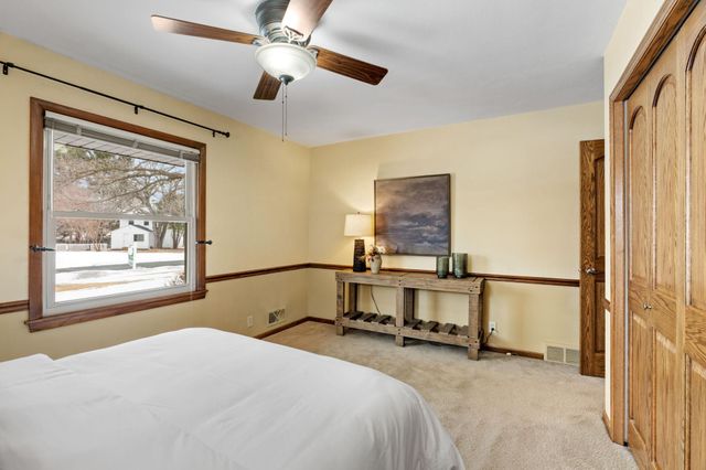 10035 Mound Spring Terrace, Bloomington, MN 55420