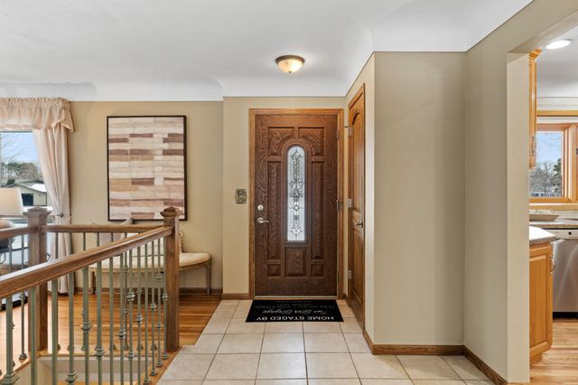 10035 Mound Spring Terrace, Bloomington, MN 55420