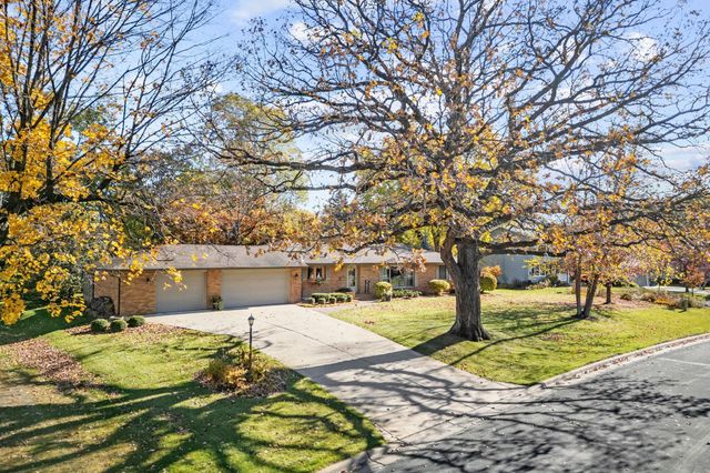 10035 Mound Spring Terrace, Bloomington, MN 55420