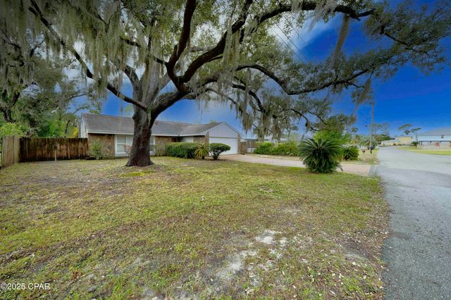 3708 Shoreline Circle, Panama City, FL 32405