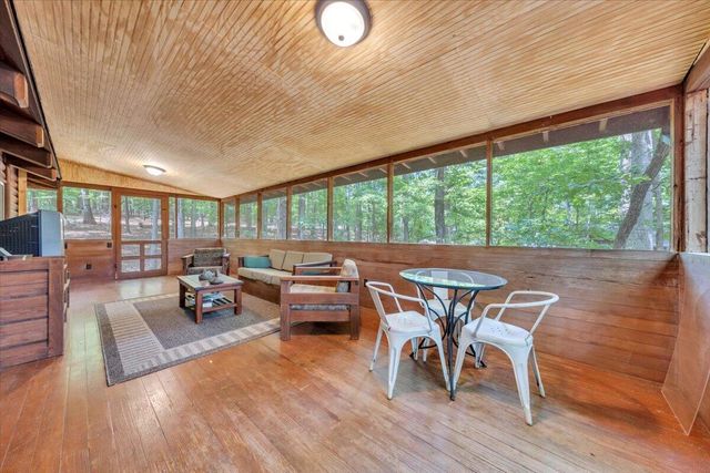 100 Lynchburg Camp RD, Huddleston, VA 24104