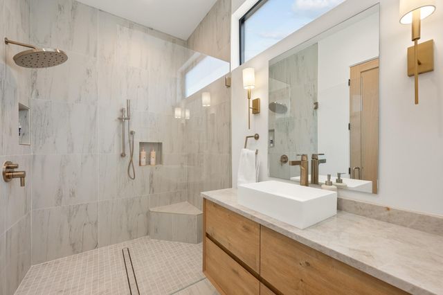 215 Golden Bear DR, Austin, TX 78738