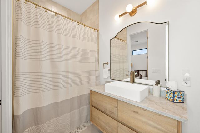 215 Golden Bear DR, Austin, TX 78738