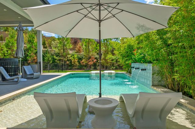 215 Golden Bear DR, Austin, TX 78738