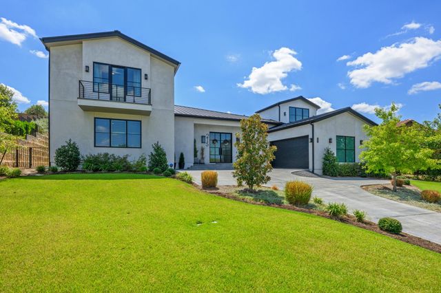 215 Golden Bear DR, Austin, TX 78738