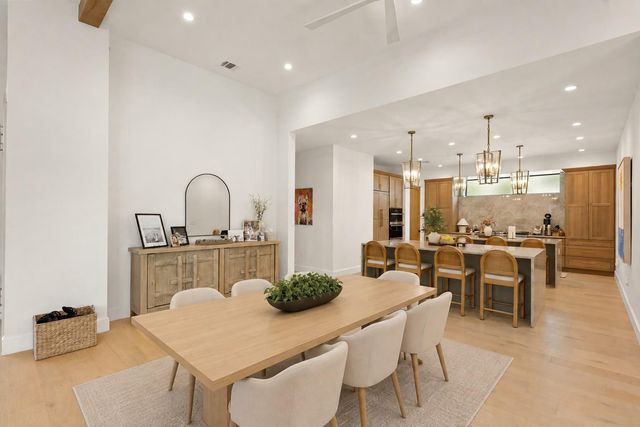 215 Golden Bear DR, Austin, TX 78738