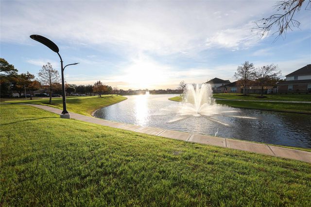 15410 Redbud Dale Court, Cypress, TX 77429