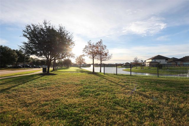 15410 Redbud Dale Court, Cypress, TX 77429