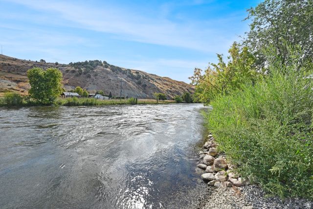 3864 E HIGHWAY 36, Preston, ID 83263