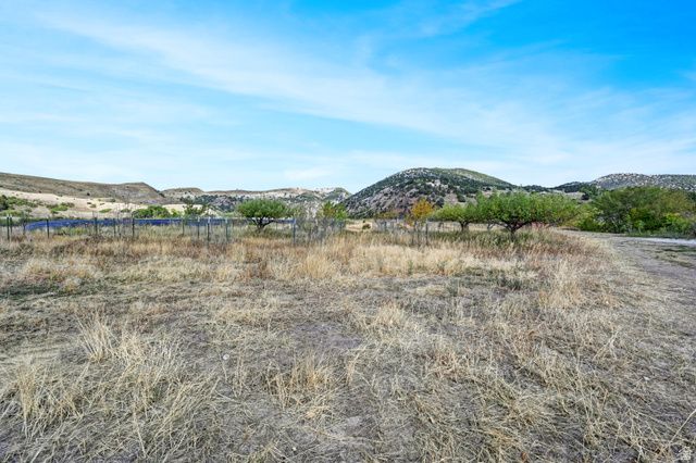 3864 E HIGHWAY 36, Preston, ID 83263