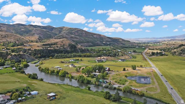 3864 E HIGHWAY 36, Preston, ID 83263