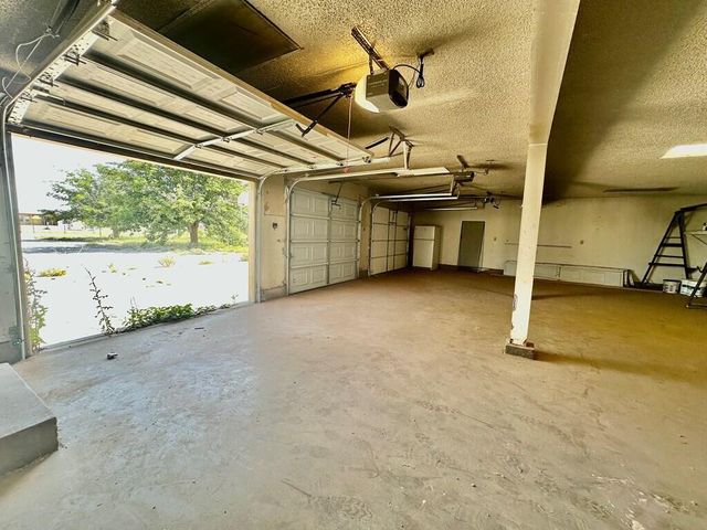 1241 County Rd 220-L, Denver City, TX 79323