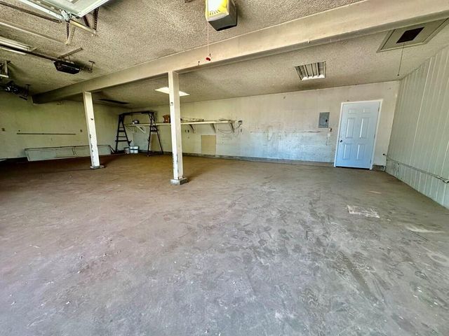 1241 County Rd 220-L, Denver City, TX 79323