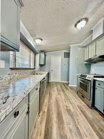 1241 County Rd 220-L, Denver City, TX 79323