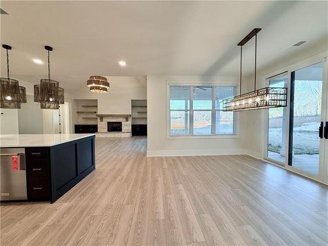 122 PALISADE Drive, Rydal, GA 30171