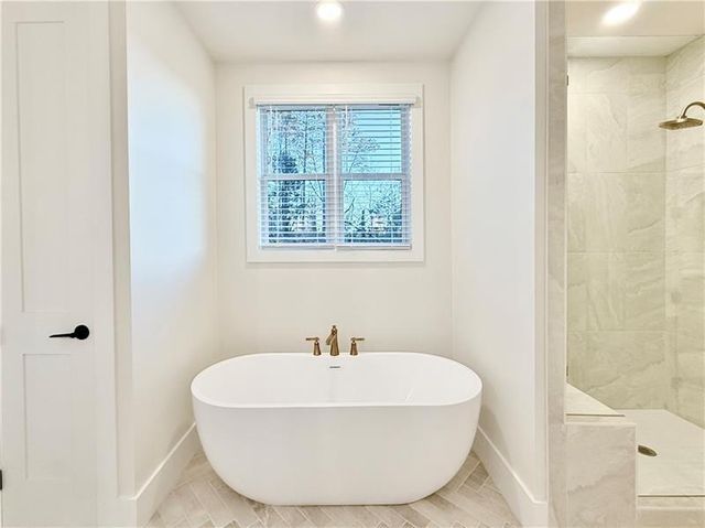 122 PALISADE Drive, Rydal, GA 30171