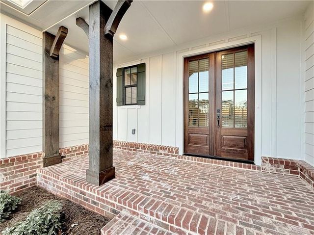 122 PALISADE Drive, Rydal, GA 30171