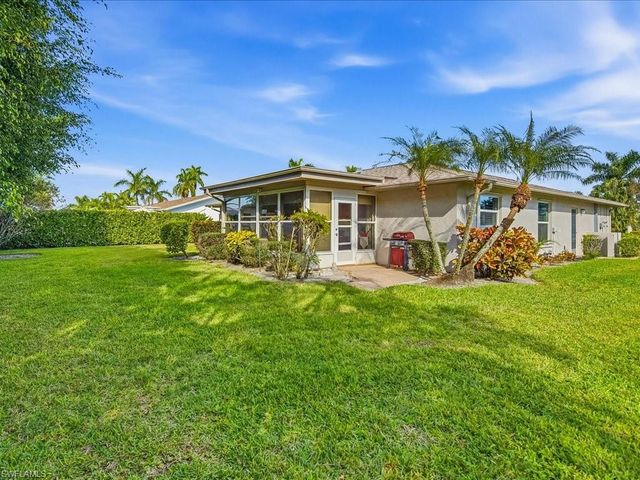 4412 Beechwood Lake DR, Naples, FL 34112