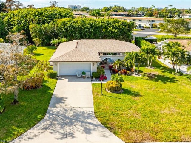 4412 Beechwood Lake DR, Naples, FL 34112