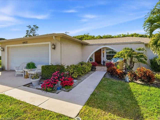 4412 Beechwood Lake DR, Naples, FL 34112