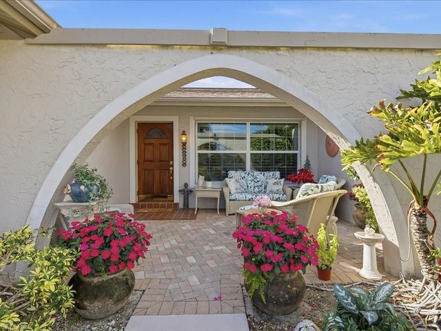 4412 Beechwood Lake DR, Naples, FL 34112