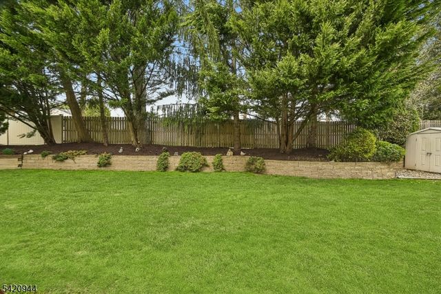21 Woodbrook Cir, Westfield Town, NJ 07090