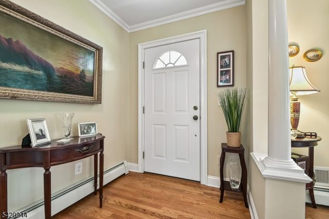 21 Woodbrook Cir, Westfield Town, NJ 07090