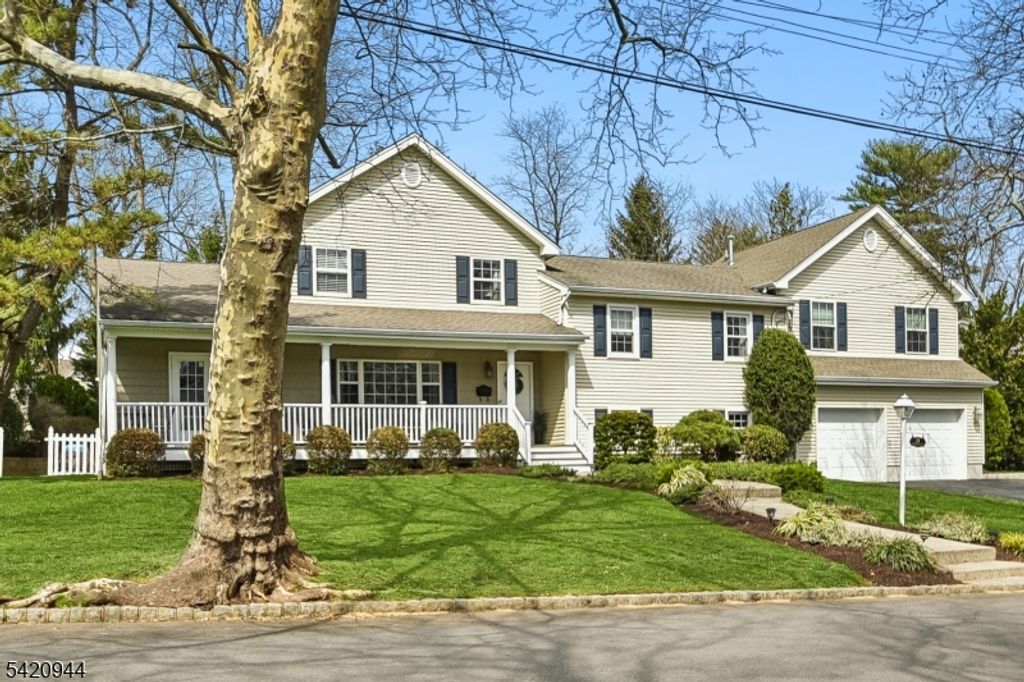 21 Woodbrook Cir, Westfield Town, NJ 07090